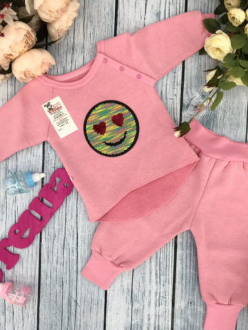 Купить оптом 234. Костюм из футера с начесом "Смайл",  хлопок 65%, 35% ПЭ, 74,80,86 в Златоусте